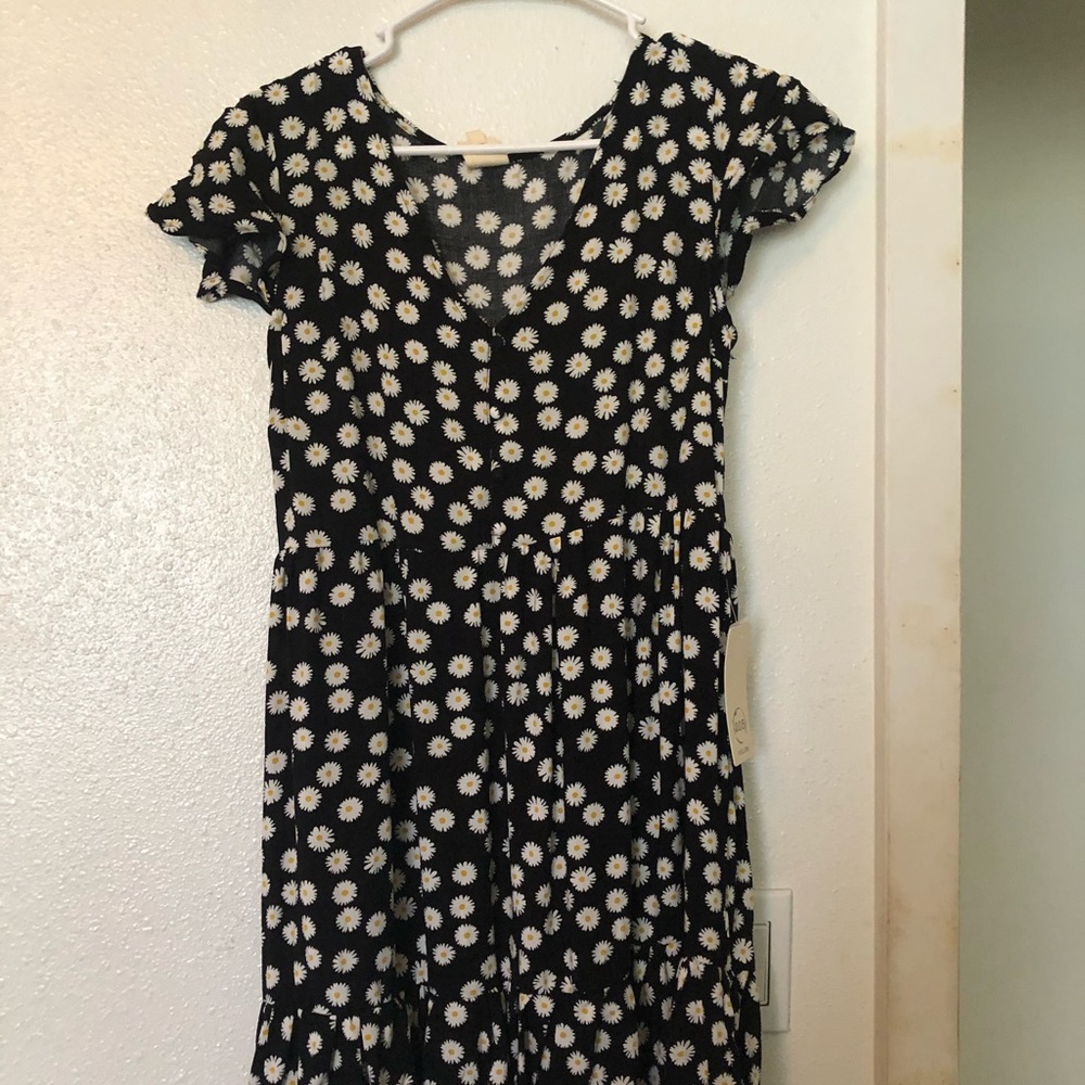 205 Collins Daisy Floral Babydoll Dress